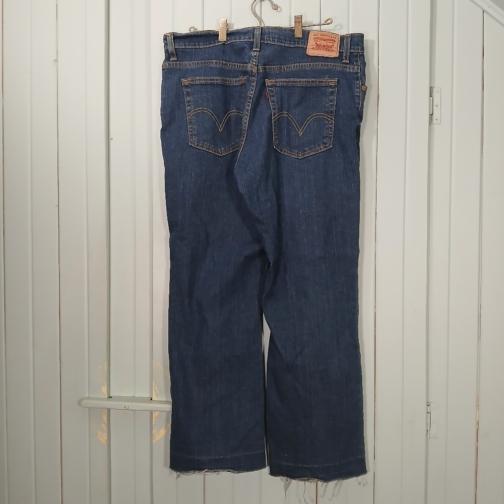 Vintage Levi's 550 Relax Classic Denim - Picture 3 of 9